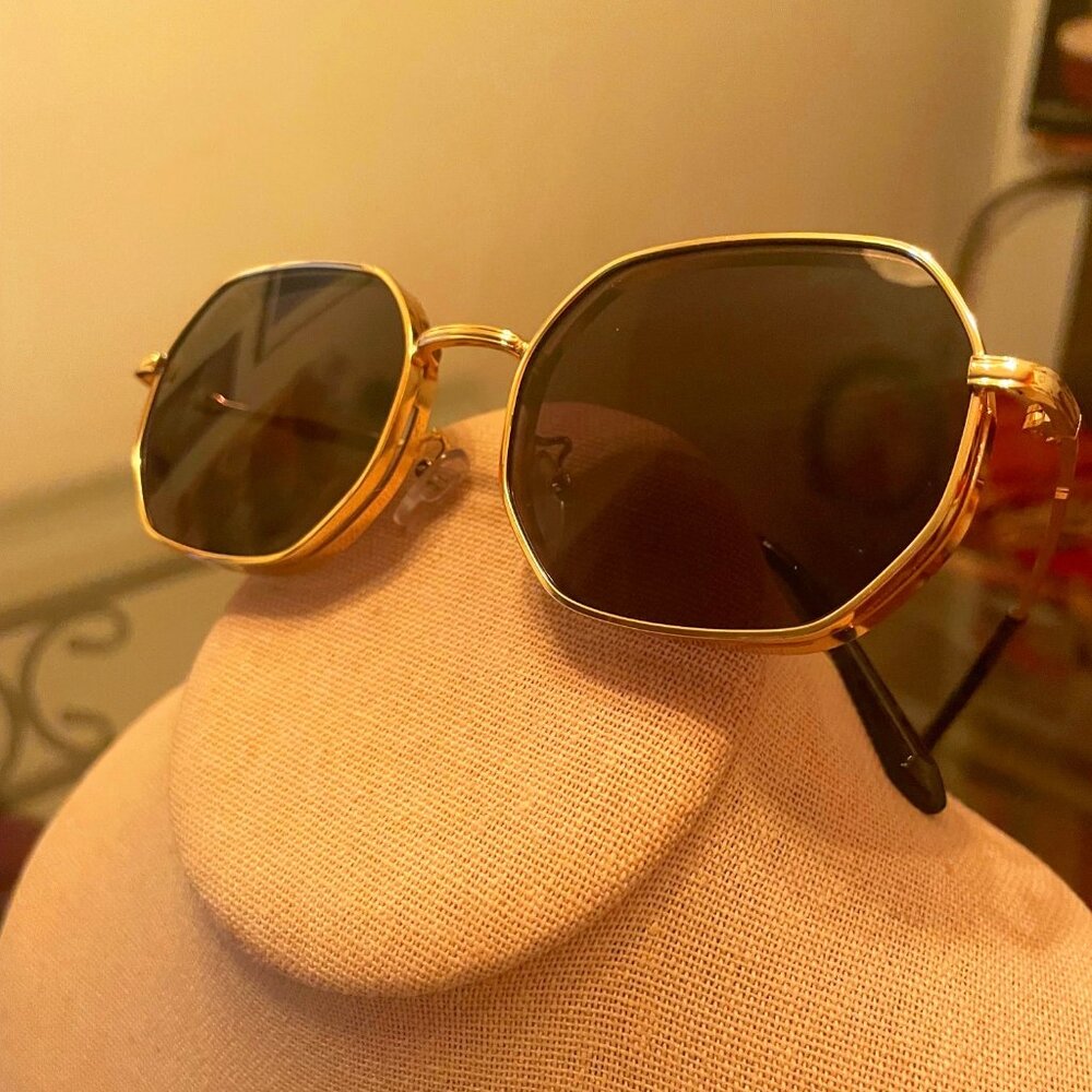 Isla Undercover Sunglasses
